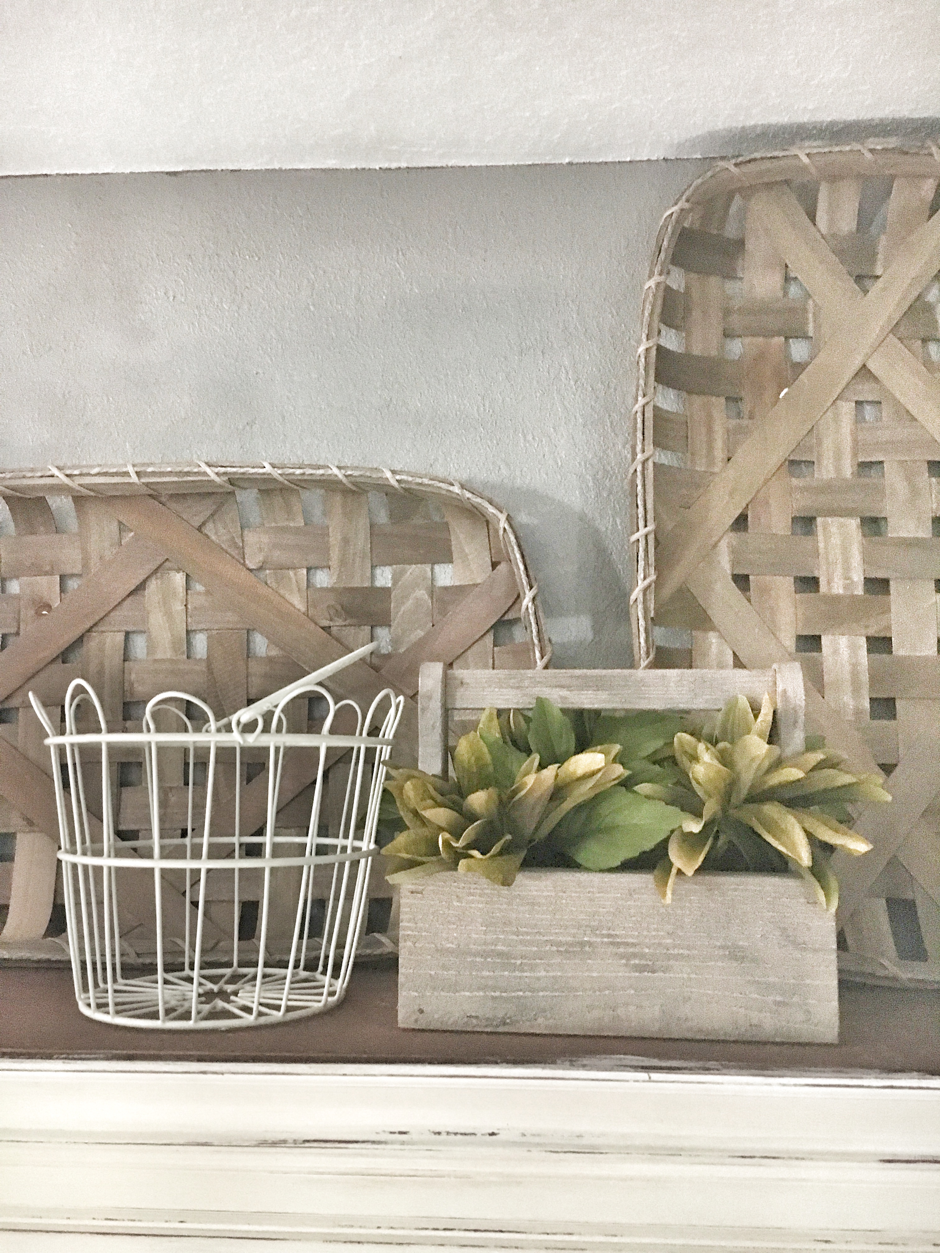 tobacco basket, plants, farmhouse 