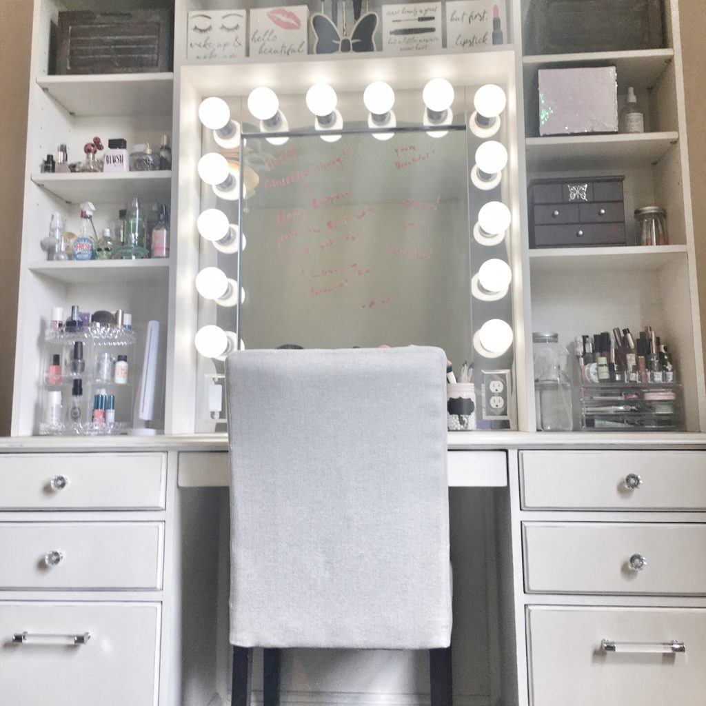 Makeup Vanity Organization: Everything You Need for the Perfect Set Up in  2023