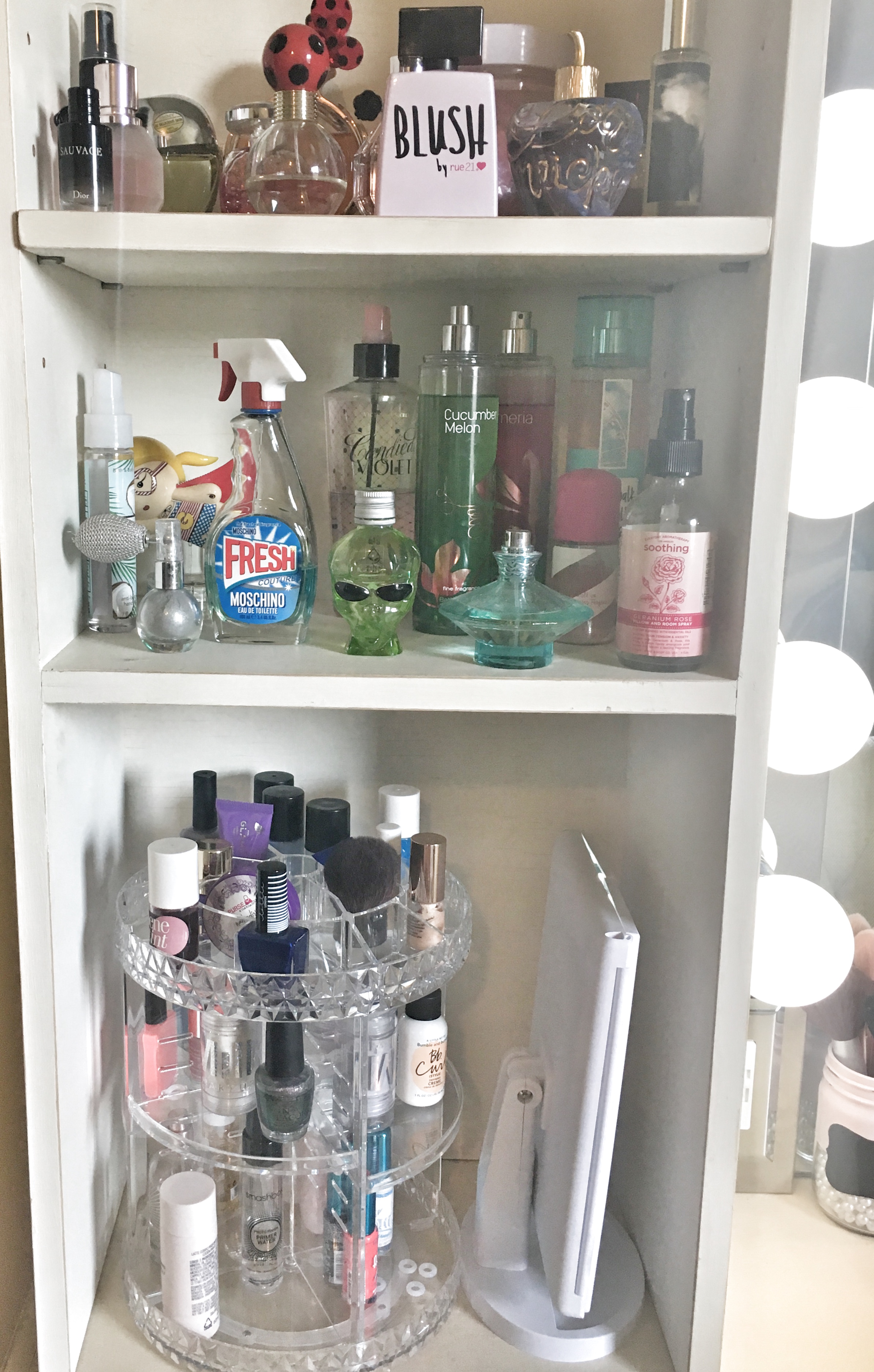 perfume organization, beauty, makeup caddy